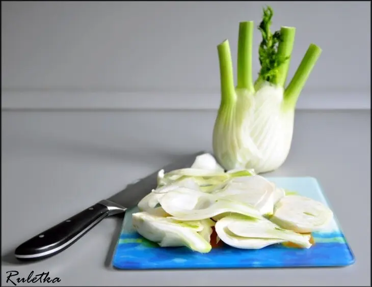 Красная рыба с укропным маслом и апельсиновым фенхелем.: шаг 7