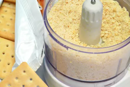 Картофельные котлеты с кориандром, в панировке из крекеров.: шаг 3