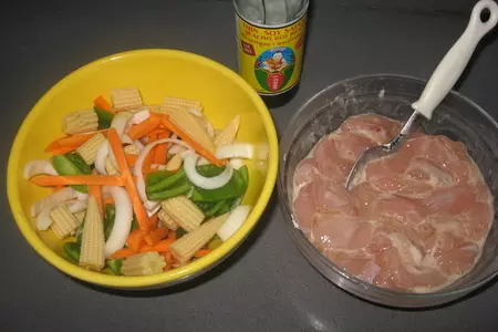 Курица в кисло -сладком соусе по- китайски: шаг 1