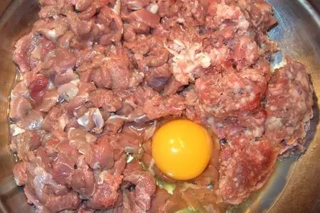 Утка, фаршированная грибами и мясом.: шаг 6