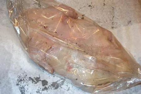 Утка, фаршированная грибами и мясом.: шаг 10