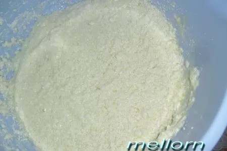Пирог с яблоками, орехами и шоколадом: шаг 2