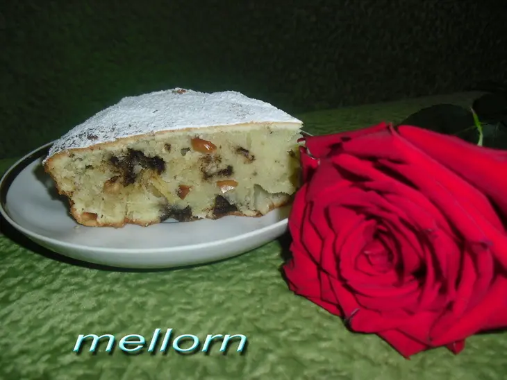 Пирог с яблоками, орехами и шоколадом: шаг 6