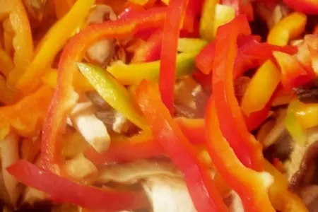 Мясо с имбирём и грибами: шаг 7