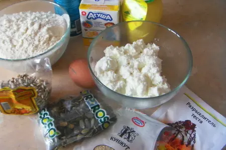 Творожные кексы с семечками и кунжутом: шаг 1