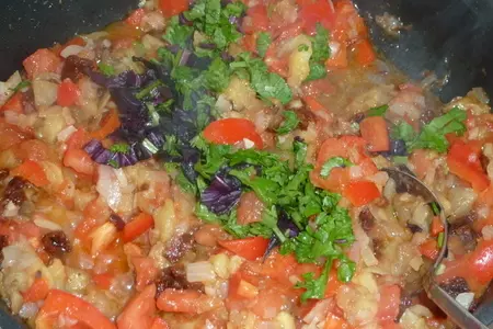 Баклажаны фаршированные овощами, зепеченные под крышей моцареллы: шаг 9