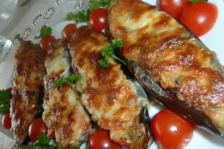 Баклажаны фаршированные овощами, зепеченные под крышей моцареллы: шаг 12