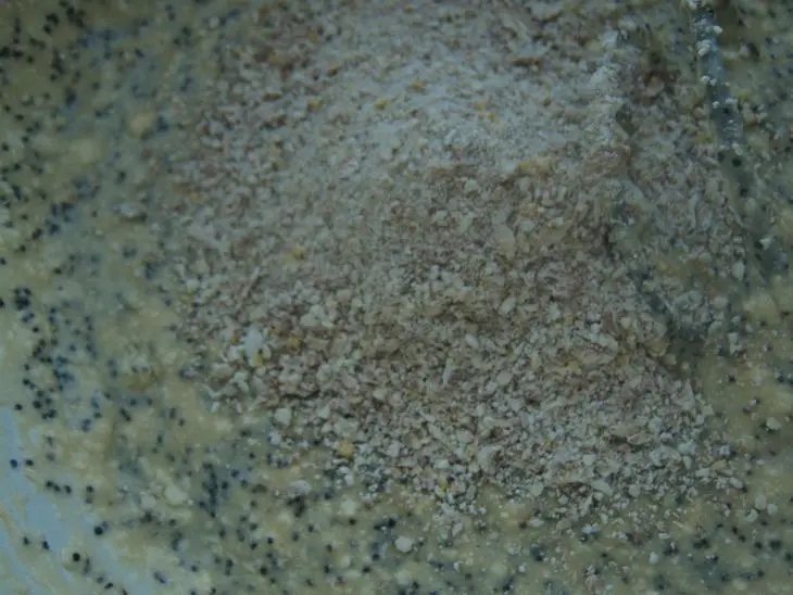 Oat cake with poppy seeds!: шаг 7