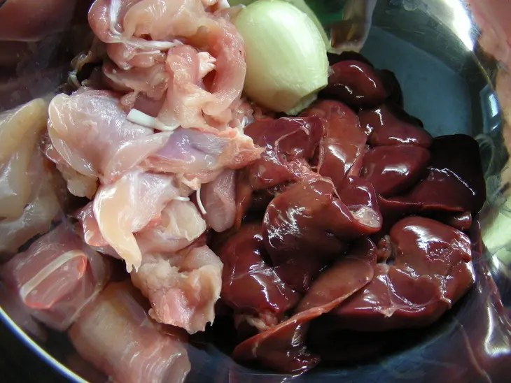 Мясной рулет в тесте: шаг 1