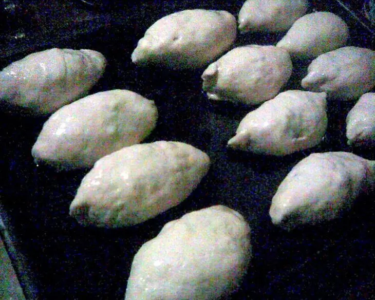 Постные пирожки с квашеной капустой и яблоками: шаг 2
