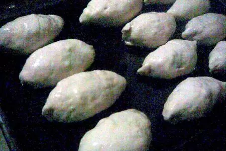 Постные пирожки с квашеной капустой и яблоками: шаг 2