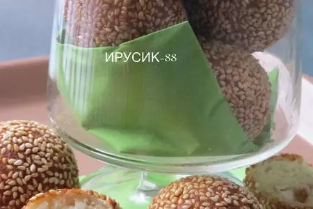 Творожно кокосовые пончики в кунжуте.: шаг 6