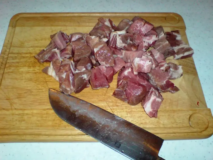 Капуста жареная с мясом: шаг 1