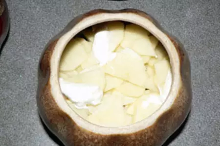 Мясов горшочках: шаг 2