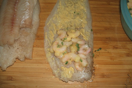 Рыбные роллы с креветками в соусе: шаг 2