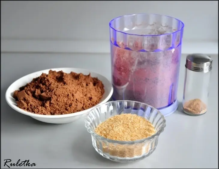 Кофейный чизкейк с шоколадной прослойкой и соусом.: шаг 2