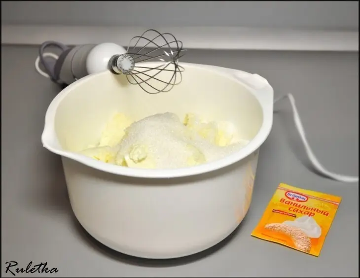 Кофейный чизкейк с шоколадной прослойкой и соусом.: шаг 10