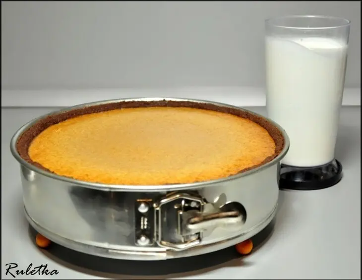Кофейный чизкейк с шоколадной прослойкой и соусом.: шаг 16