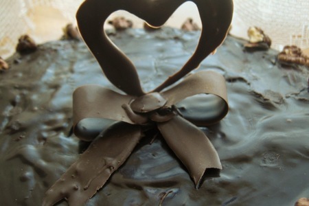 Шоколадный миндальный торт со сгущёнкой: шаг 9