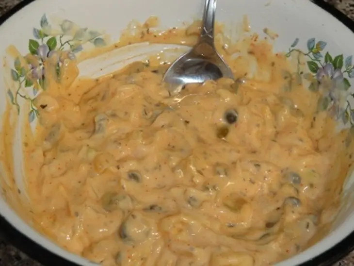 Сэндвич с куриной грудкой и соусом ремулад: шаг 6