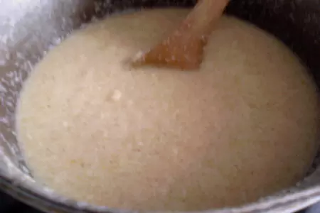 Бабушкина каша из жареной манной крупы: шаг 3