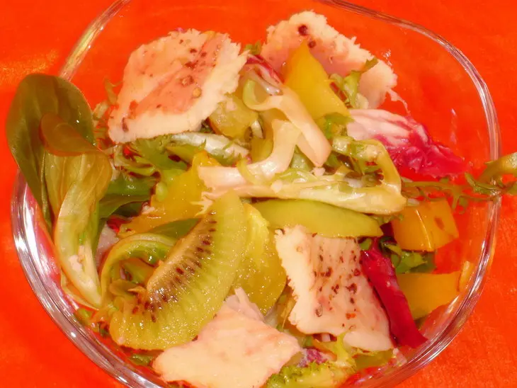 Салат с форелью "праздник вкуса": шаг 4