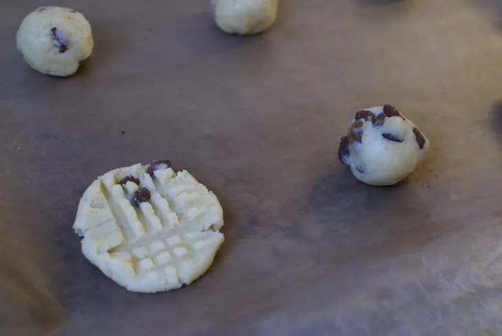 Chocolate chip cookies :s: шаг 12