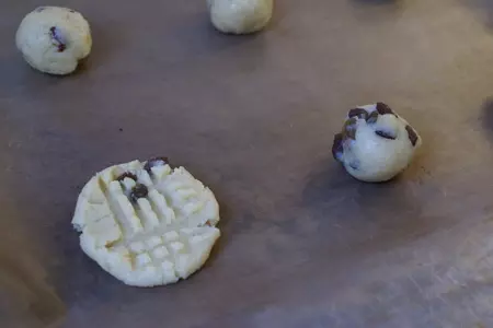 Chocolate chip cookies :s: шаг 12