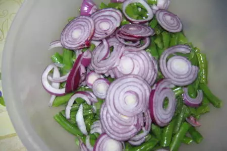 Салат из стручковой фасоли с тунцом: шаг 3