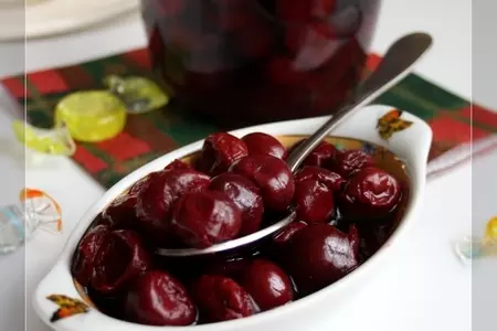 Творожные булочки из гречневой муки с яичным паштетом и вишнёвым вареньем без сахара: шаг 2