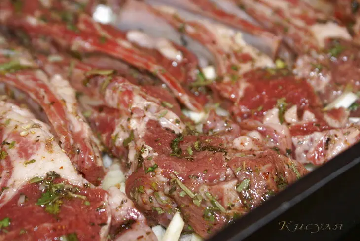 Баранья корейка с гарниром из бобовых и перловки: шаг 3