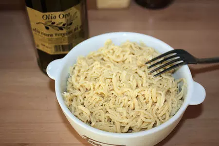 Spaetzle (яичная лапша из кондитерского мешка): шаг 7