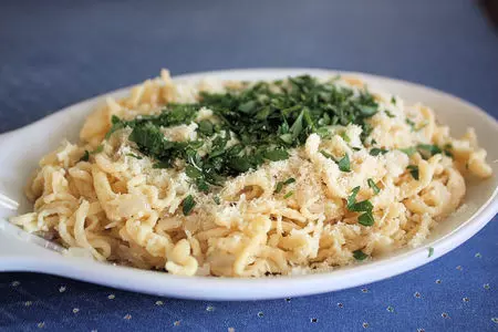 Spaetzle (яичная лапша из кондитерского мешка): шаг 9