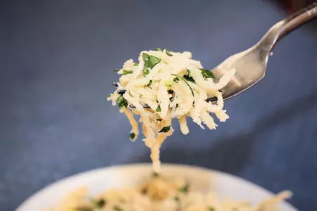 Spaetzle (яичная лапша из кондитерского мешка): шаг 10