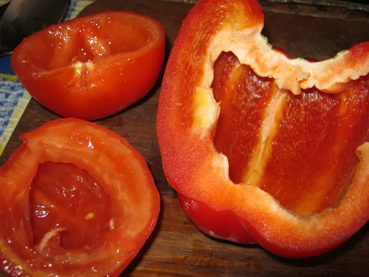 Коктейль из морепродуктов  с овощами=): шаг 2