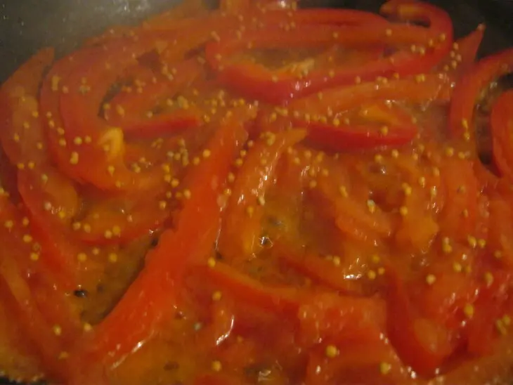 Коктейль из морепродуктов  с овощами=): шаг 4