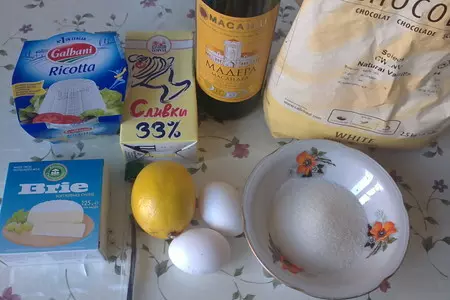 Чиз-кейк мадера с клубничным карпаччо: шаг 1