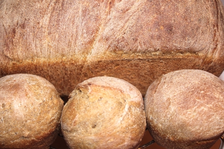 Приготовление хлеба  для любителей горбушек: шаг 4