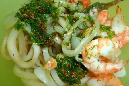 Салат "морской бриз" с камчатской ноткой: шаг 7