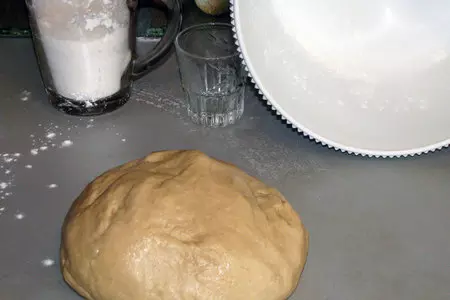 Кофейные булочки с шоколадно-банановым соусом // постные: шаг 8