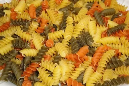 Салат с пастой и махи-махи: шаг 4