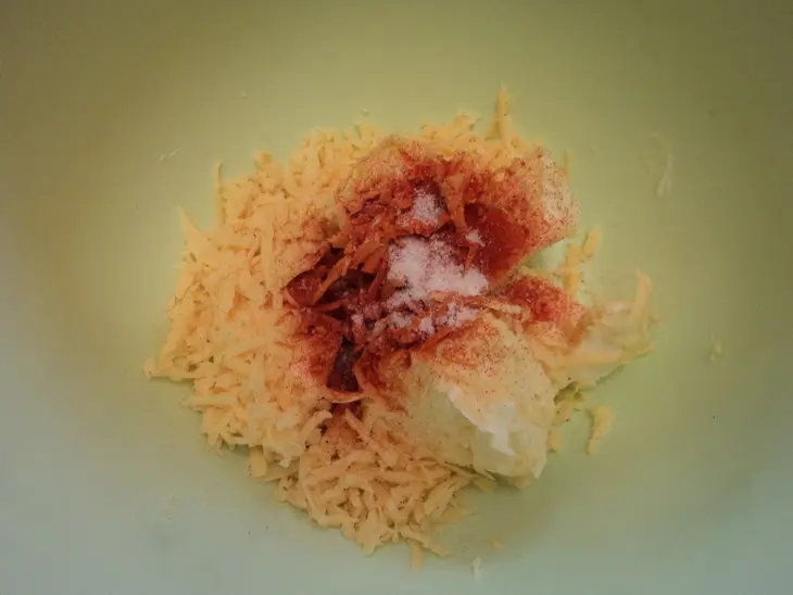 Печенье с оливками и кунжутом.: шаг 1