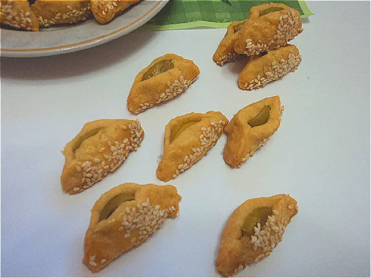 Печенье с оливками и кунжутом.: шаг 5