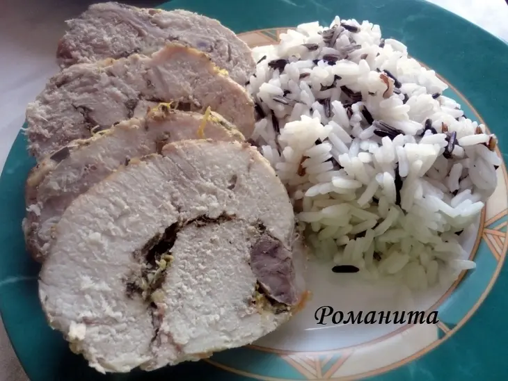 Запеченый свиной рулет с зеленью, сыром и маринованным огурчиком: шаг 6