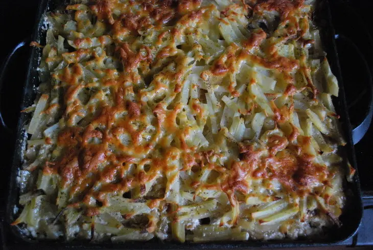 Картофельно-луковая запеканка с мясом: шаг 6