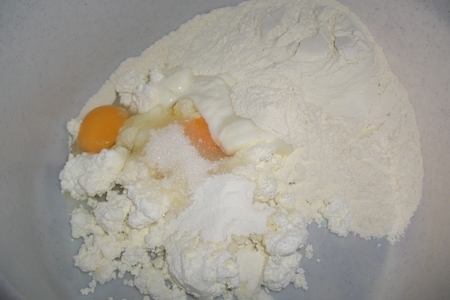 Пирог из творожного теста с капустной начинкой: шаг 1