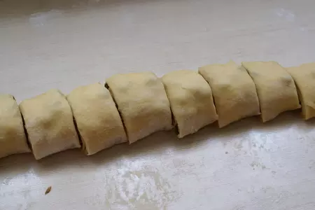 Быстрое дрожжевое тесто и булочки с изюмом :s: шаг 19