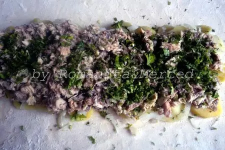 Слоеный пирог с рыбой и картофелем: шаг 3