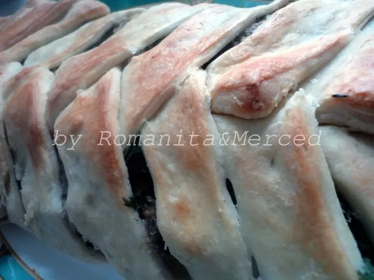 Слоеный пирог с рыбой и картофелем: шаг 9