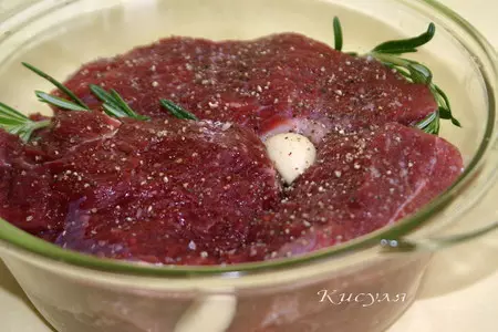 Peposo (мясо запечённое в красном вине): шаг 1